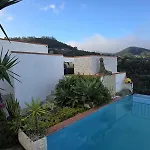 Ocean Heated Pool&jacuzzi View I Flat Santa Cruz (Madeira)