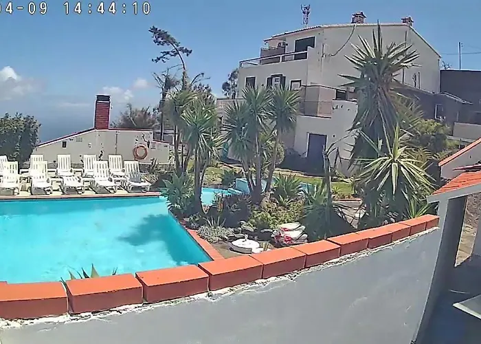 Ocean Heated Pool&jacuzzi View I Flat Apartment Santa Cruz (Madeira)